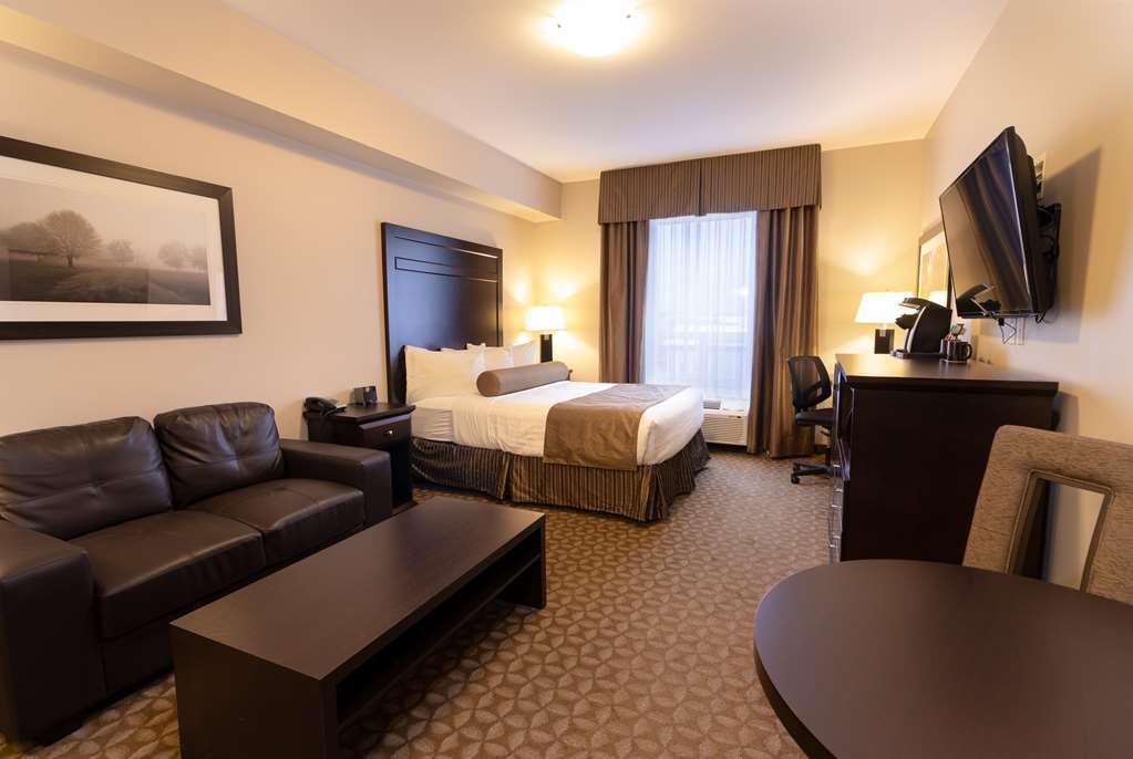 Kanata Whitecourt Rom bilde