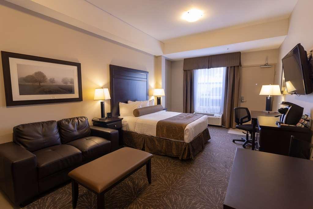 Kanata Whitecourt Rom bilde