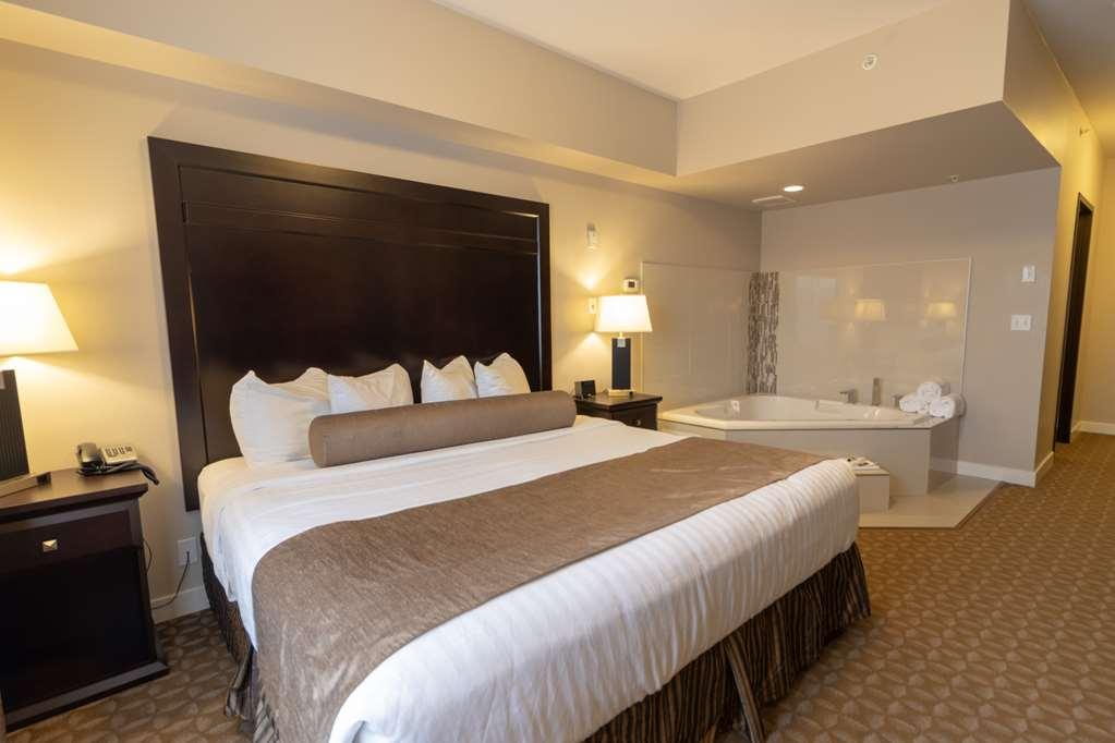 Kanata Whitecourt Rom bilde